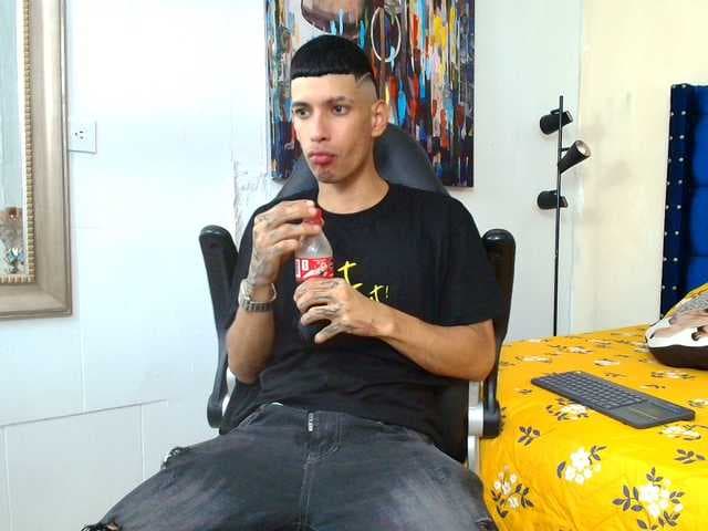 Angeel-hot24 live cam