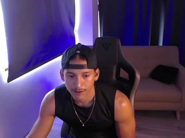 Liam_Volkov live cam