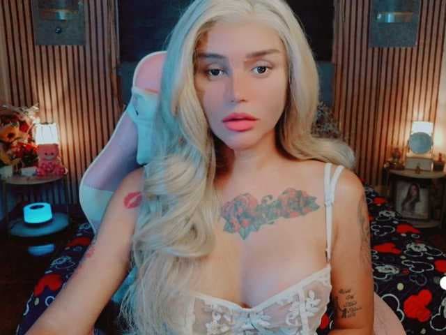 GLAMOROUS_QUEEN live cam