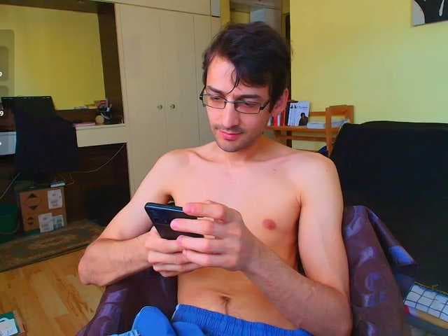 HungEddy live cam