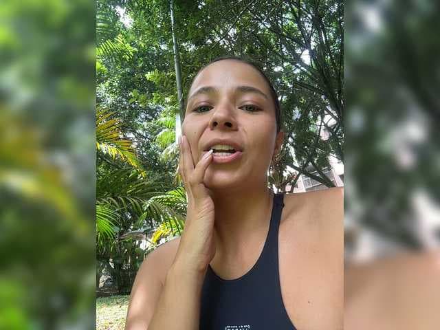 Anhika live cam on BongaCams
