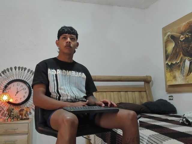 mr-stiven1 live cam