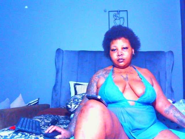 PearBlu38 live cam
