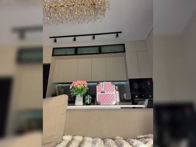 Adel9 live cam