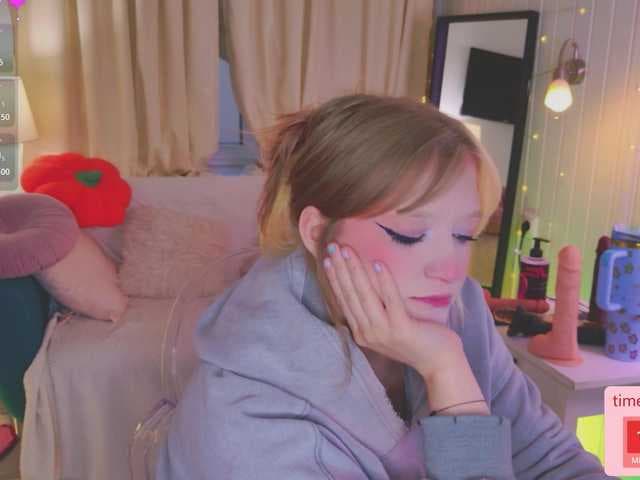 CrazyWine live cam
