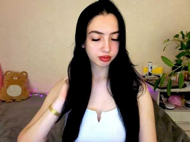 WildKittenX live cam