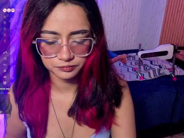 Kristen-tay live cam