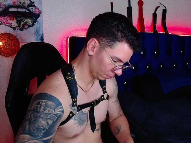 hairyboyx live cam