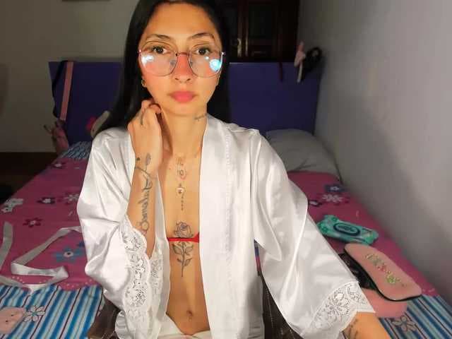 Anaisl_ux live cam