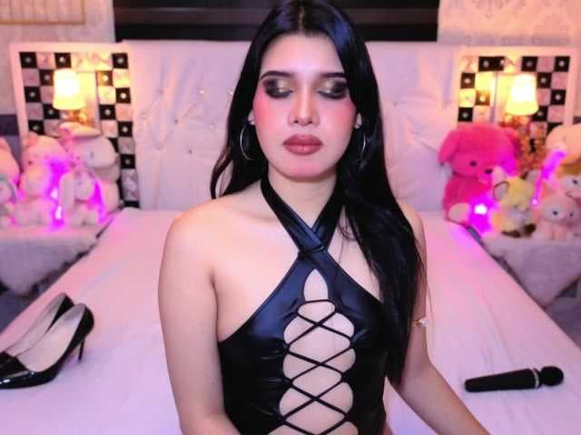 PhoebePresley live cam