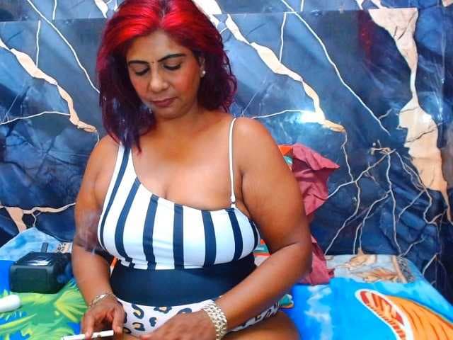 indianerotica69 live cam on BongaCams