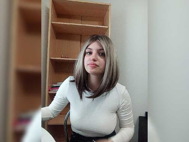 Rshsujdensay live cam
