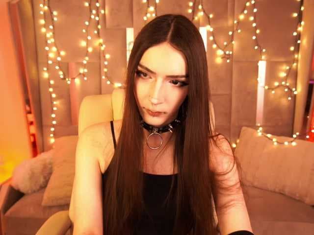 PixelShadee live cam