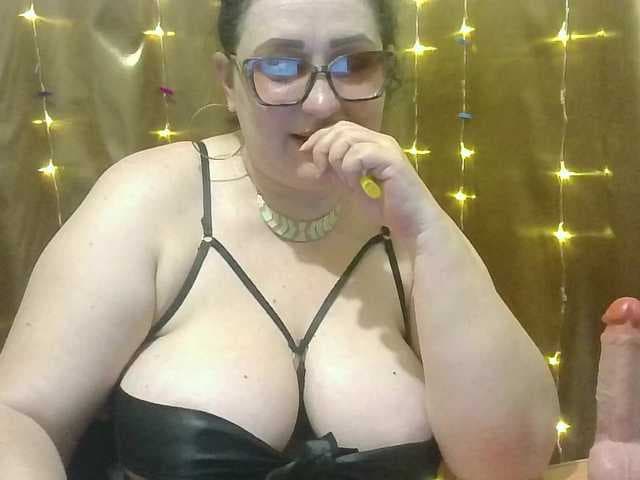 MadamKatyusha live cam
