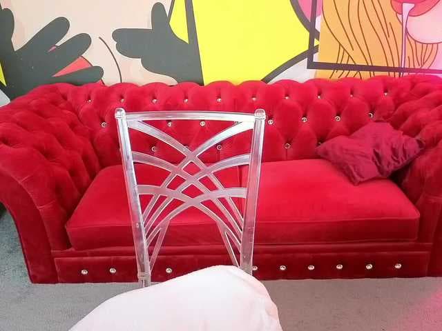 RedDoll live cam