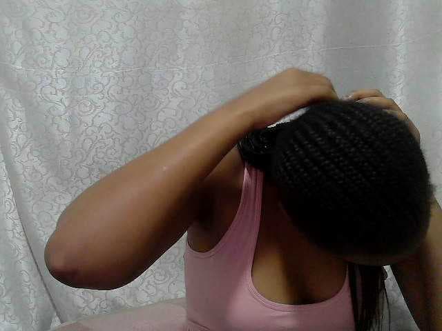 Caroldoly live cam