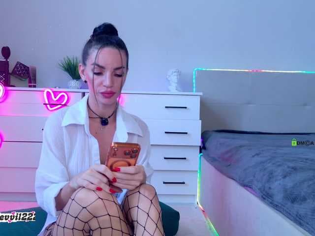 Devil2222 live cam