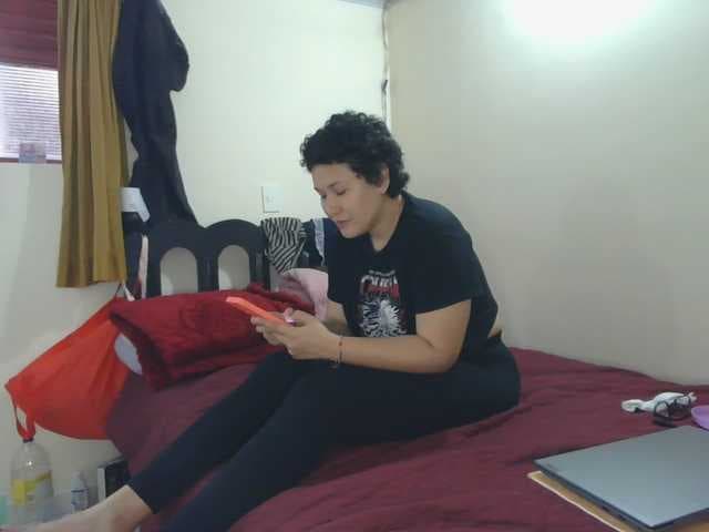 onlyLuxas23 live cam