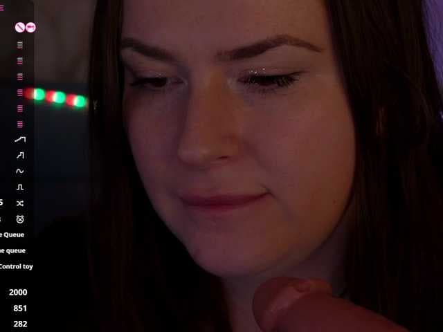 AliceOfWonders live cam