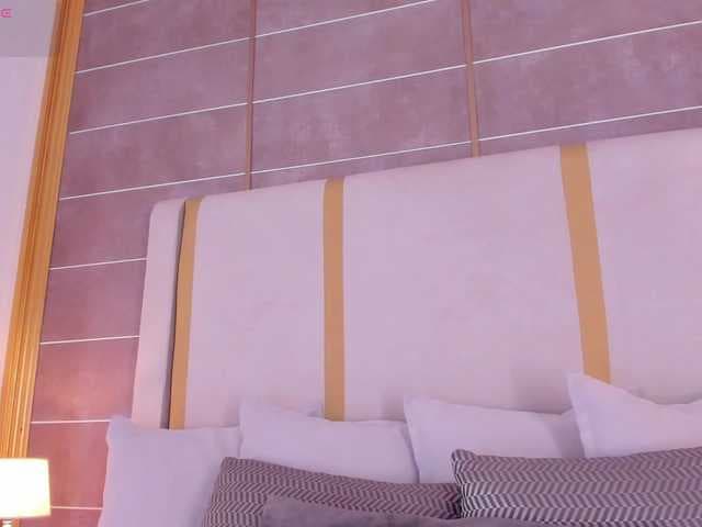 laurencarter1 live cam