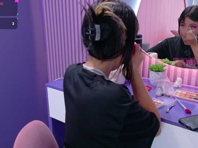 AmyJoness1 live cam