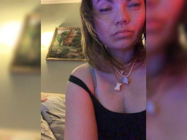 ElizavetaCream live cam