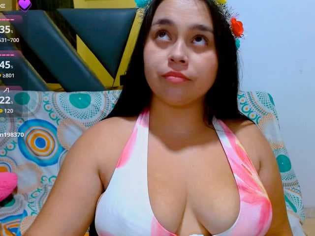 naylahot18 live cam
