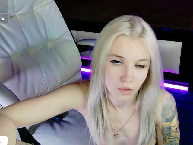NaomiHita live cam
