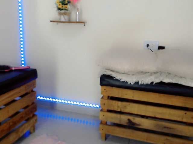 NathaliaLooes live cam