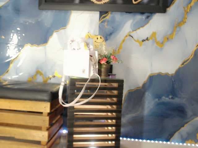 NathaliaLooes live cam