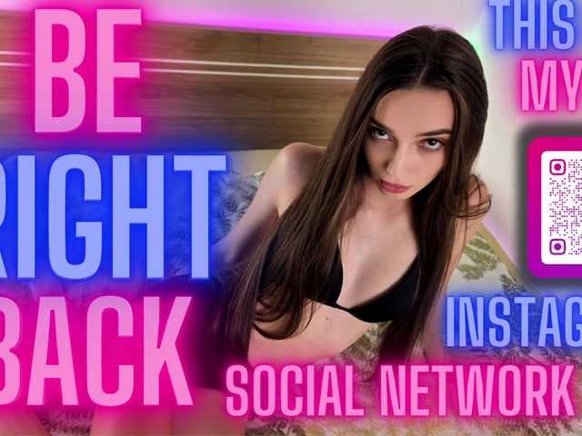AnnyShore live cam