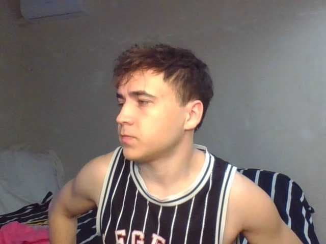 Denis-205 live cam