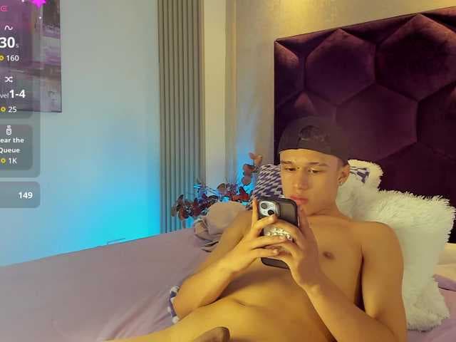 Dominike live cam on BongaCams