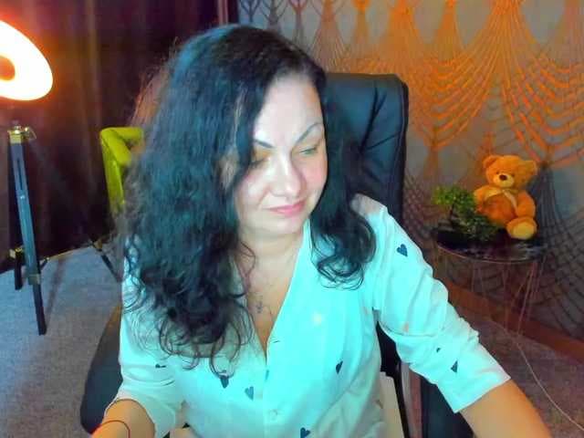 IrissMoon live cam