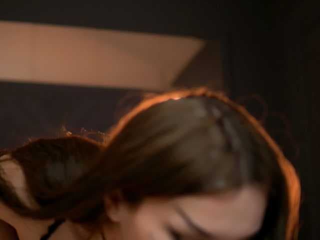 BrattyScarlet live cam