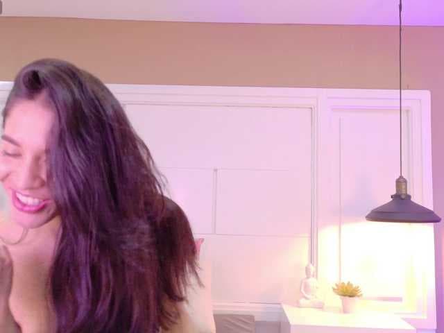 JuliaVega live cam