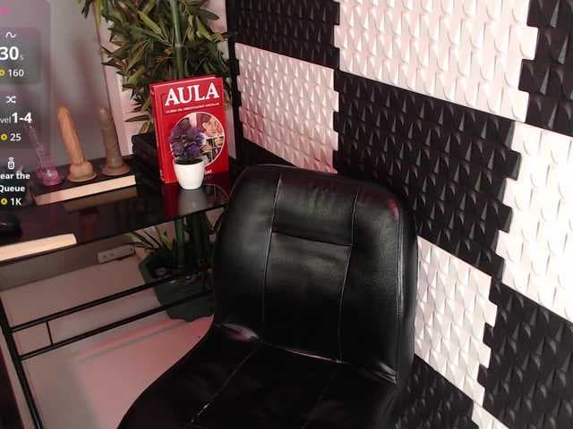 AlinaMorris live cam