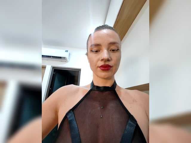 AnnMyself live cam