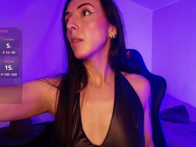 NicolWhitee live cam