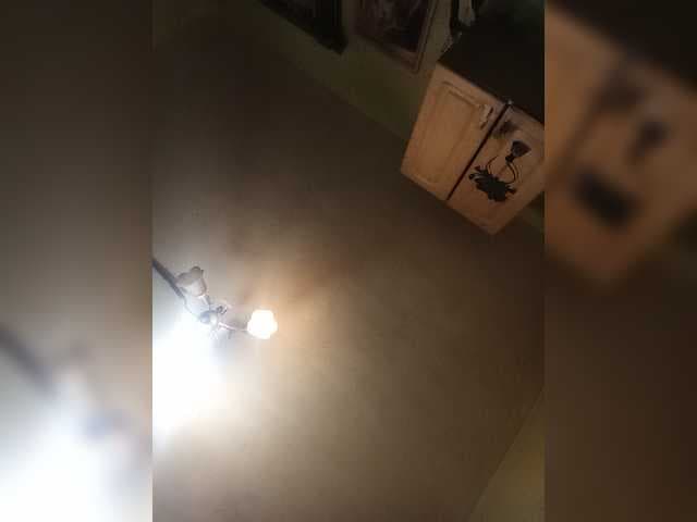 Viktor83a live cam