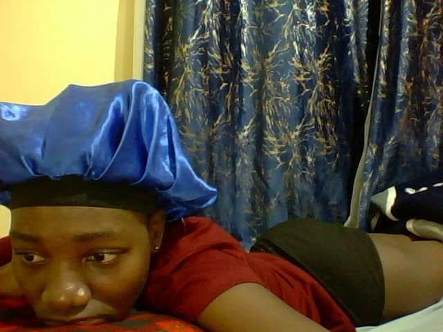 Sweetebonny live cam