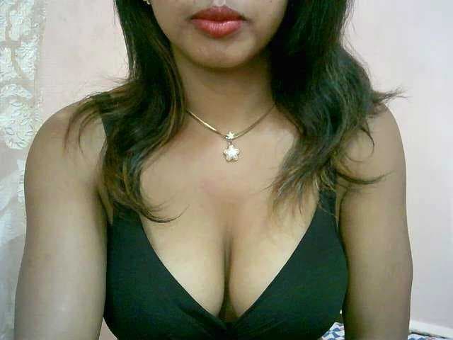 BelliBellaha live cam on BongaCams
