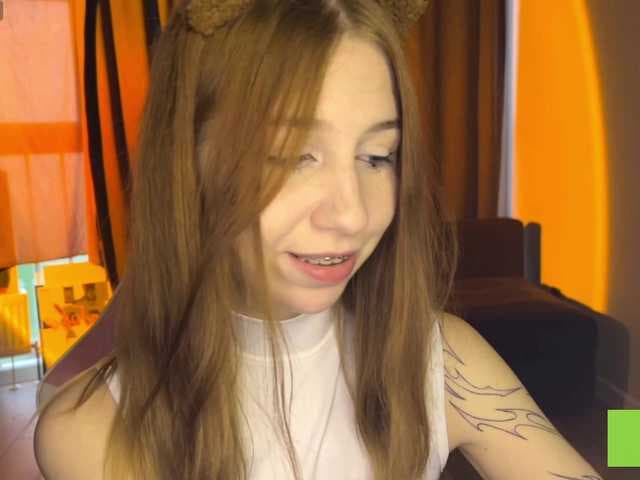 TastyVinni live cam