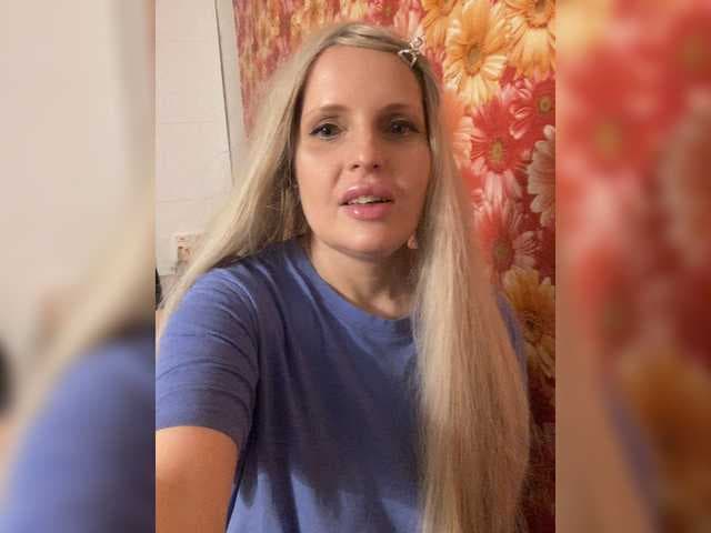Milena_sisi live cam