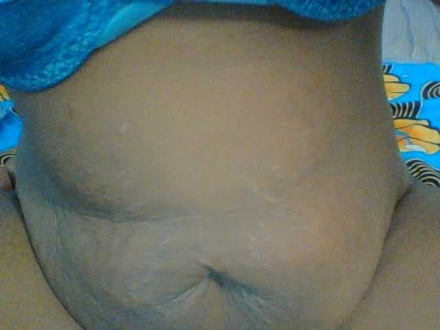 Curvypetite live cam