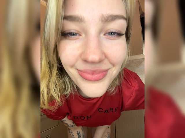 AlinnaAnnila live cam