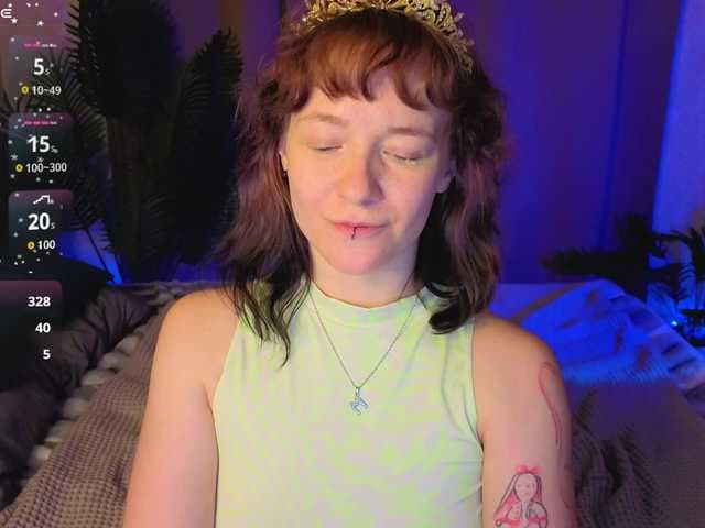 Ricki-Bloom live cam