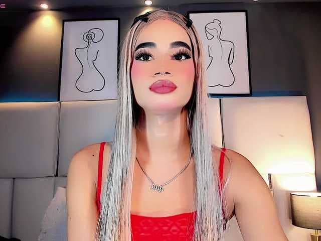 Baddinnerr live cam