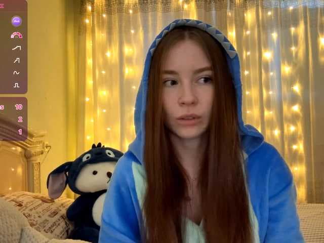 MintaAlbanez live cam