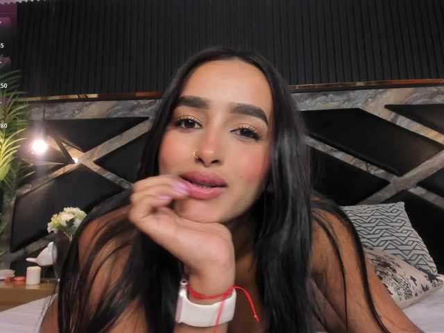 VanesaGuzman live cam on BongaCams